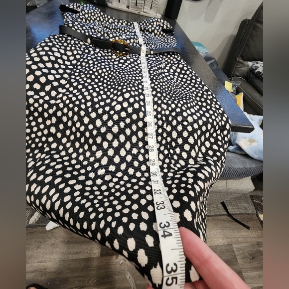 TAHARI DRESS - Picture 8 of 8